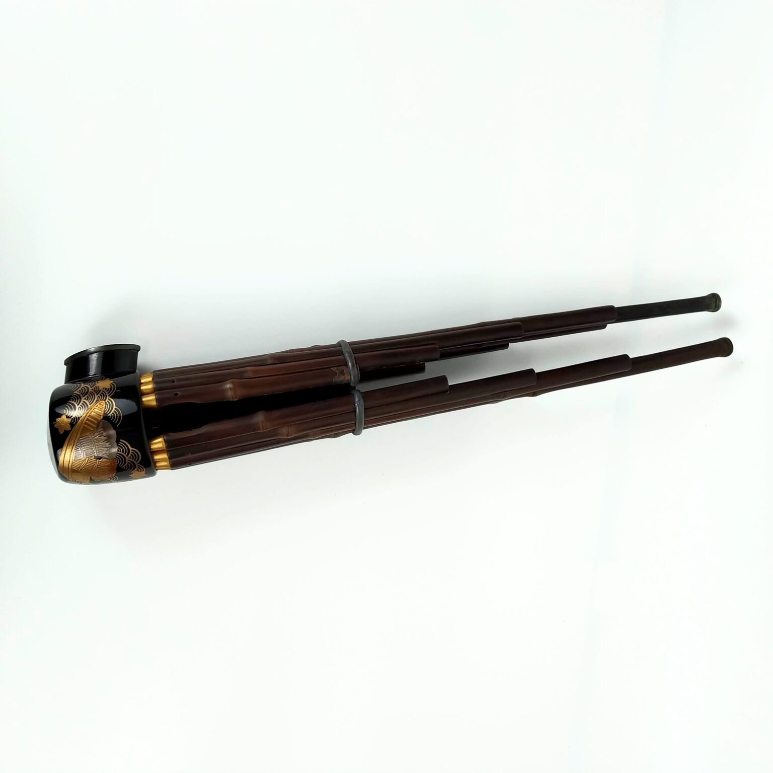 lacquer sheng,traditional Japanese wind instrument resembling panpipes