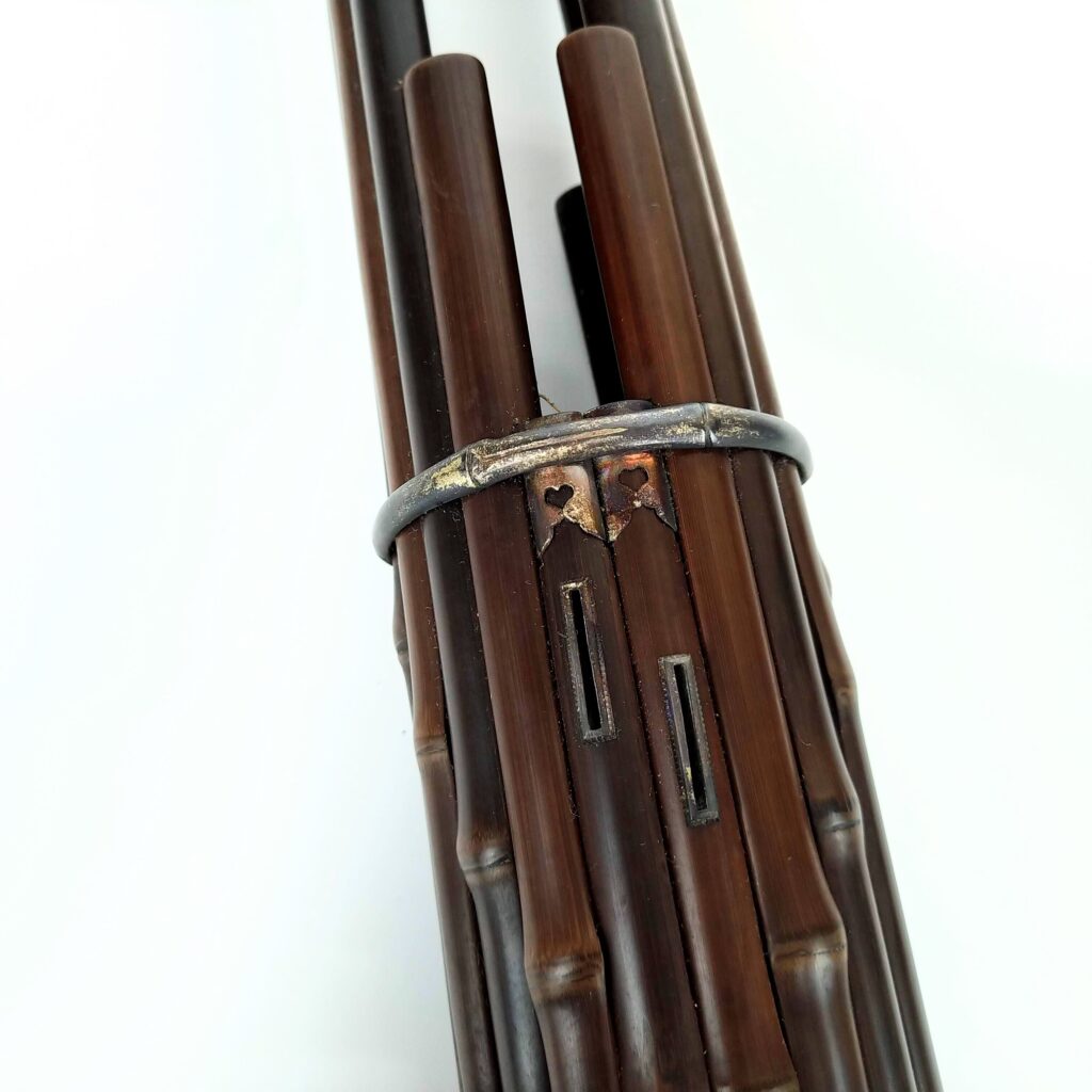 lacquer sheng,traditional Japanese wind instrument resembling panpipes